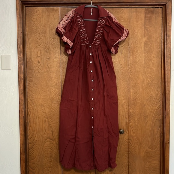Burgundy Free People dress with beautiful embroidery on sleeves - Picture 3 of 5